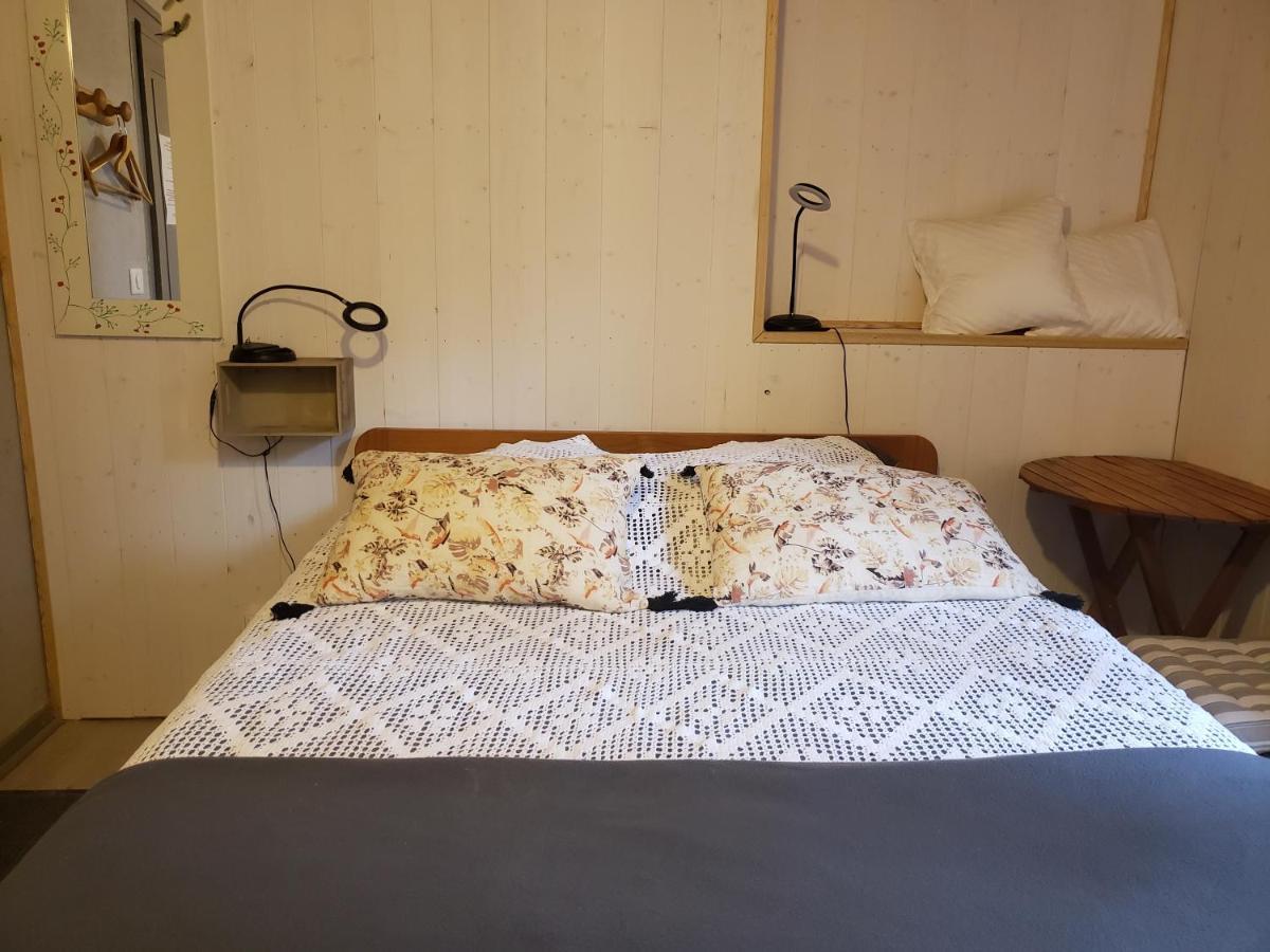 סן-מארי-דה-קמפן Auberge La Bergerie מראה חיצוני תמונה